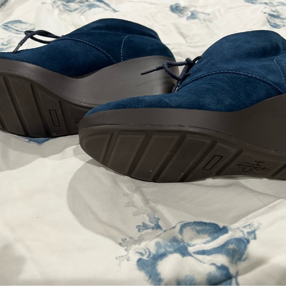 Cole Hann Blue Suede Halley Lace Up Wedge Ankle Boots, Sz 8.5, NWOT - Picture 3 of 3